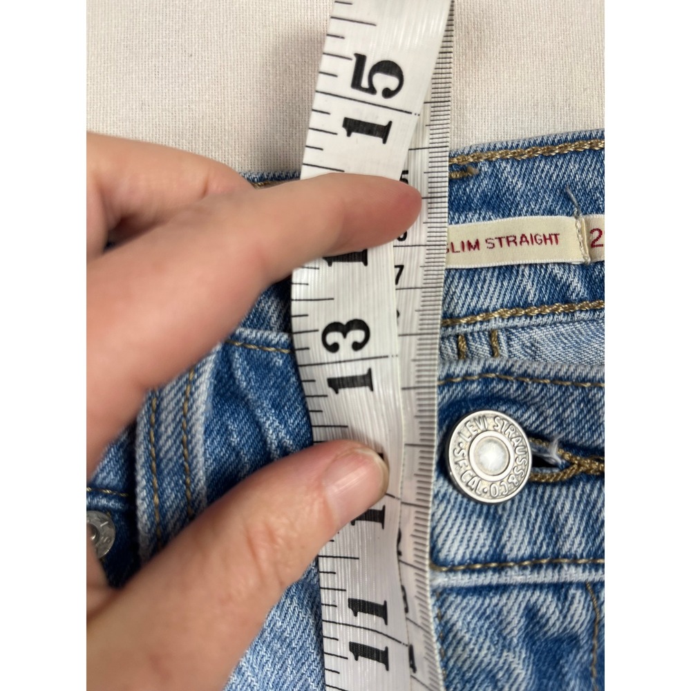 Levi's Premium 70s High Slim Straight Jeans Light Wash Blue Denim Size 28 - Picture 8 of 10